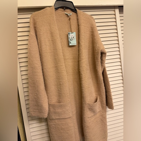 Nostalgia woman’s Cardigan Sweater Midi length Tan 3/4 Length NEW Sz XL - Picture 1 of 14